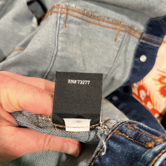 Rock and Republic Denim Jacket - Picture 9 of 11